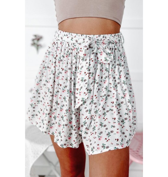 I've Got A Crush Floral High Waist Shorts (White)