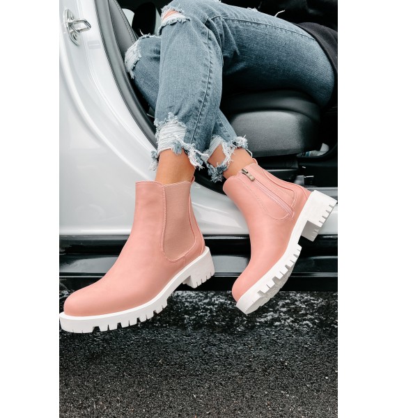 Dreya Lug Sole Chelsea Boots (Blush)