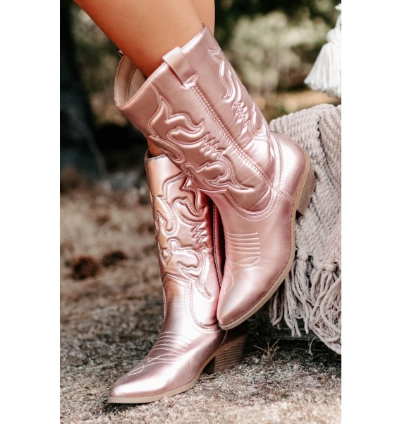 Buckle Babe Metallic Western Boots (Light Pink Metallic)